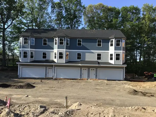 299 Quincy St, Building 2 #1, Holbrook, MA 02343