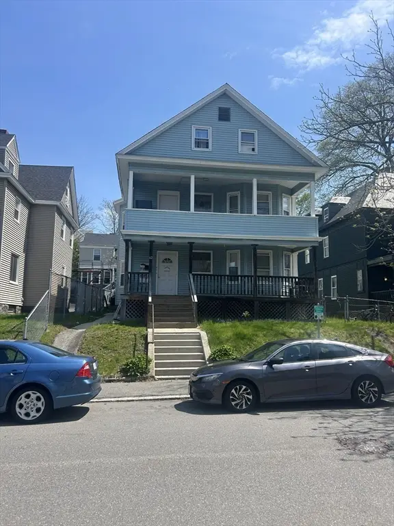 62 Huntington St, Lowell, MA 01852 - #1