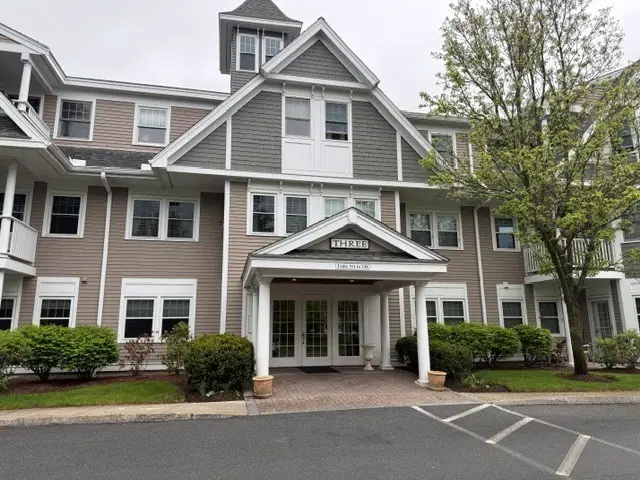 6 Technology Dr #322, North Chelmsford, MA 01863 - #1