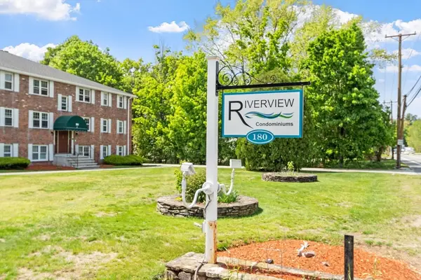 180 Tyngsboro Rd #27A, Chelmsford, MA 01863