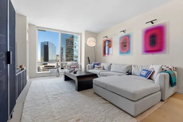 1 Franklin St #3106, Boston, MA 02110