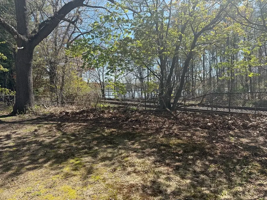 0 Barnard Ct (es), Springfield, MA 01101 - #2