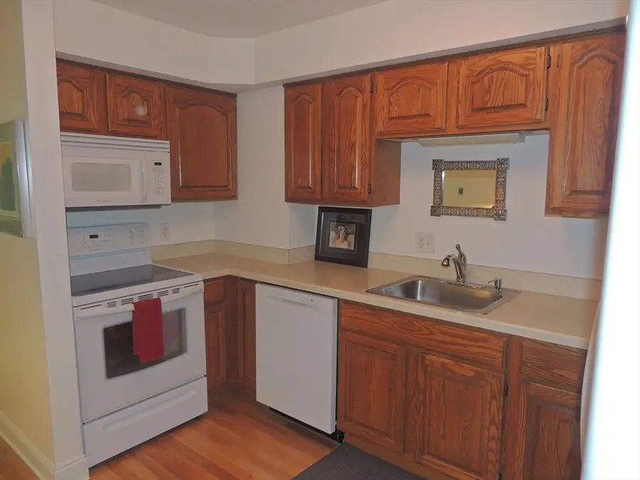 24 Greenleavse Drive #435, Amherst, MA 01002 - #2