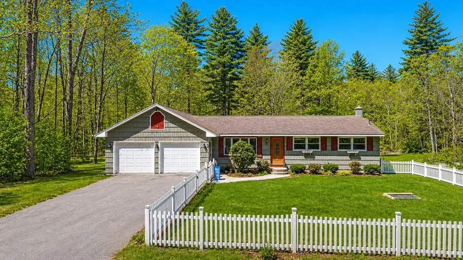 37 Harris Street, Granby, MA 01033 - #2