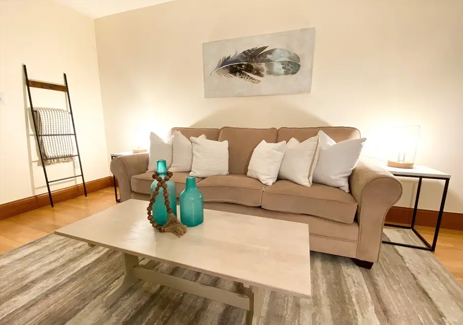 2240 Massachusetts Ave #3, Cambridge, MA 02140 - #3