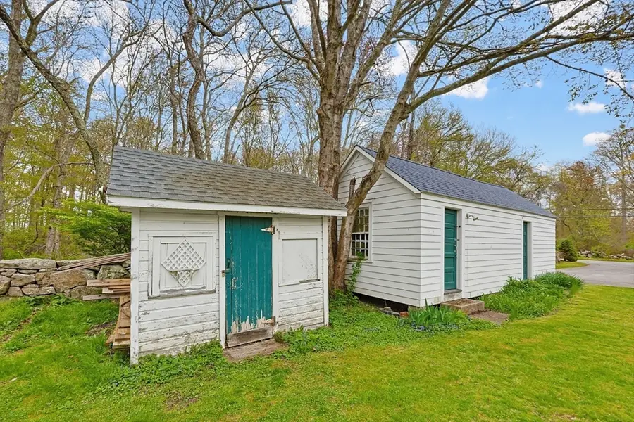 129 Cross Rd, Westport, MA 02790 - #2