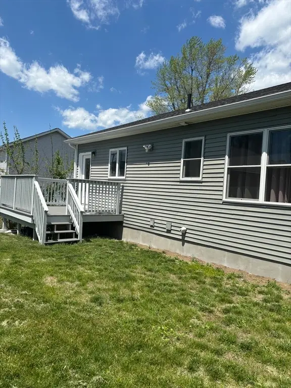 43 Grace St, Chicopee, MA 01020 - #3