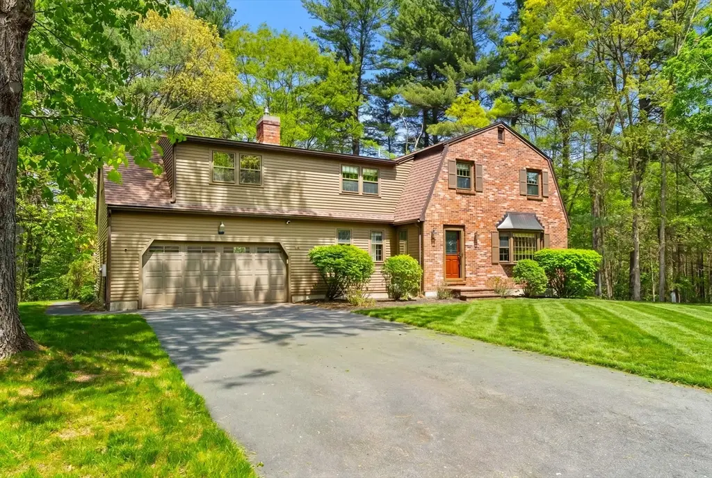 19 Pierce Ave, Westford, MA 01886 - #1