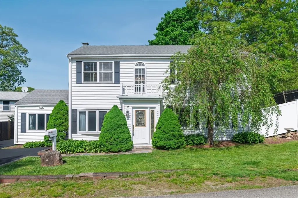 29 Karen Ln, Weymouth, MA 02188 - #1