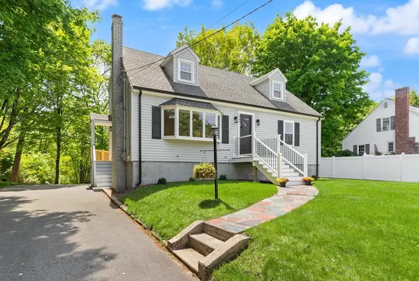 1049 Pleasant St, Canton, MA 02021