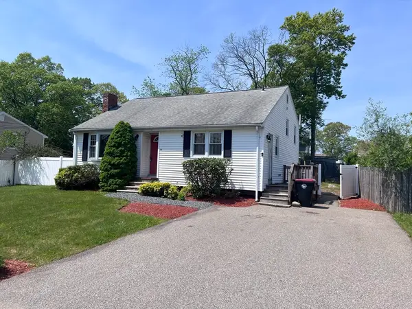 30 Stearns Ave, Brockton, MA 02302
