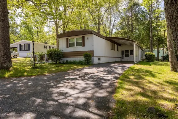 5 Second Street, Brookfield, MA 01506
