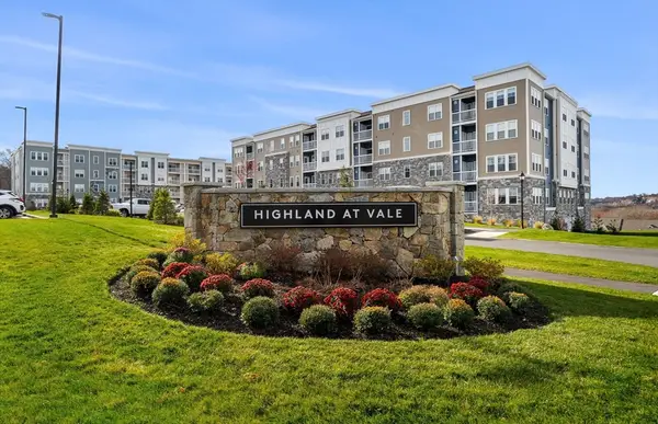6 Stratton Drive #303, Woburn, MA 01801