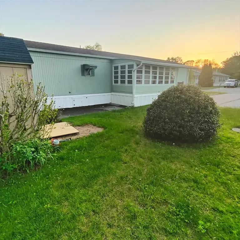 22 Thayer Dr, Taunton, MA 02780 - #3