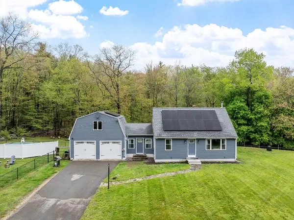 51 Bennett Rd, Fitchburg, MA 01420