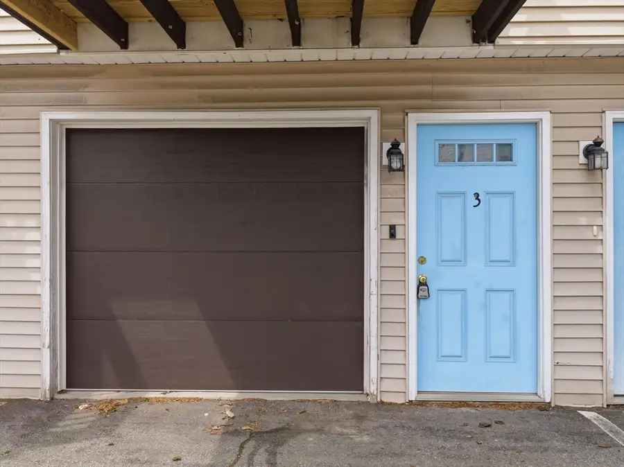 11 W Bowers St #3, Lowell, MA 01854 - #2