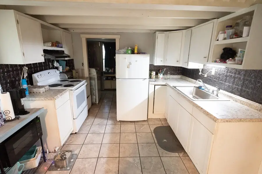 85 Valley Rd, Barre, MA 01005 - #3
