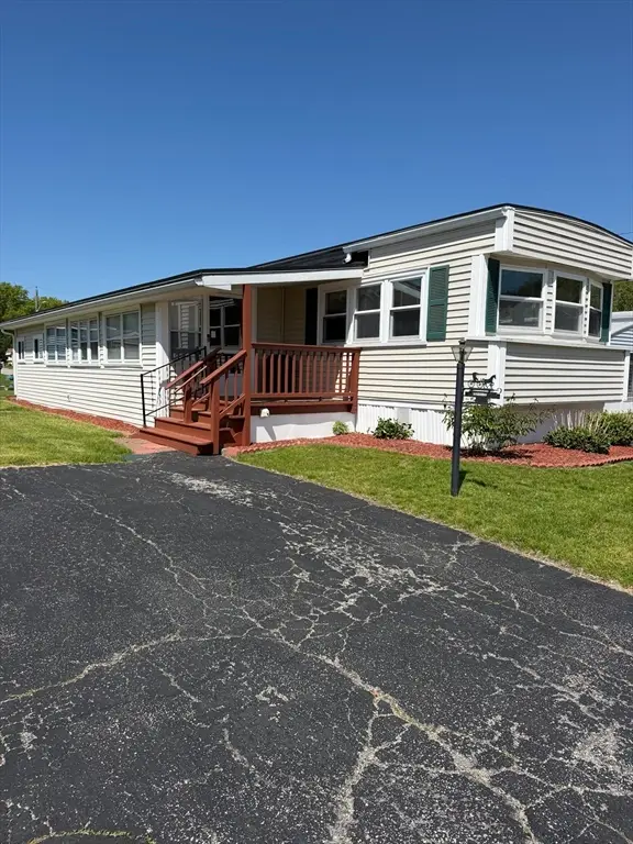 52 Liberty Drive, Attleboro, MA 02703