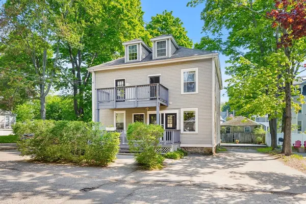 7 Winter St #B, Amesbury, MA 01913