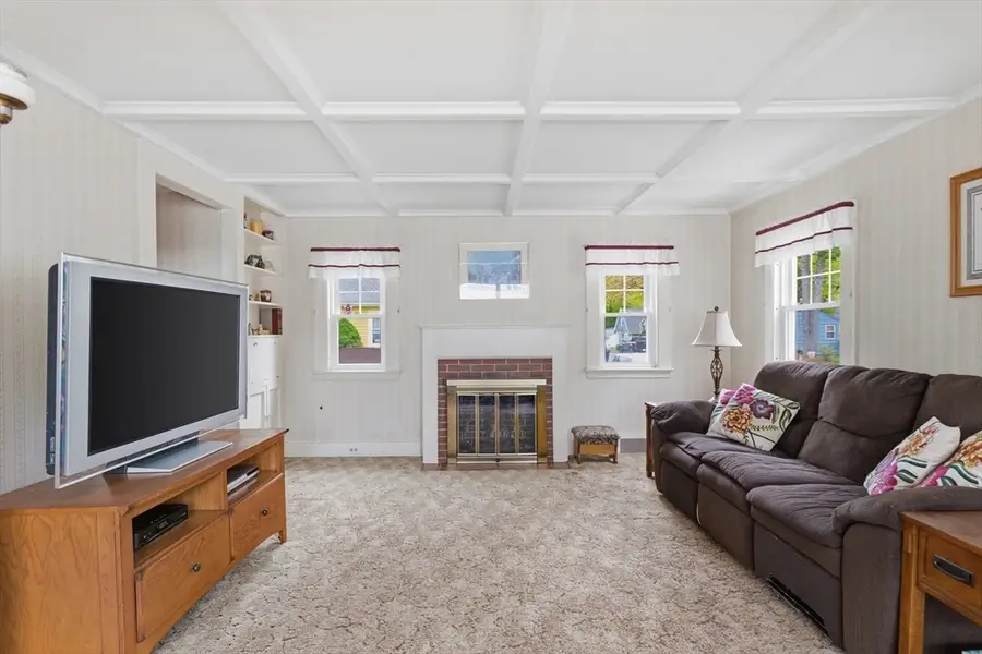 40 Glenwood Rd, Lynn, MA 01904 - #3