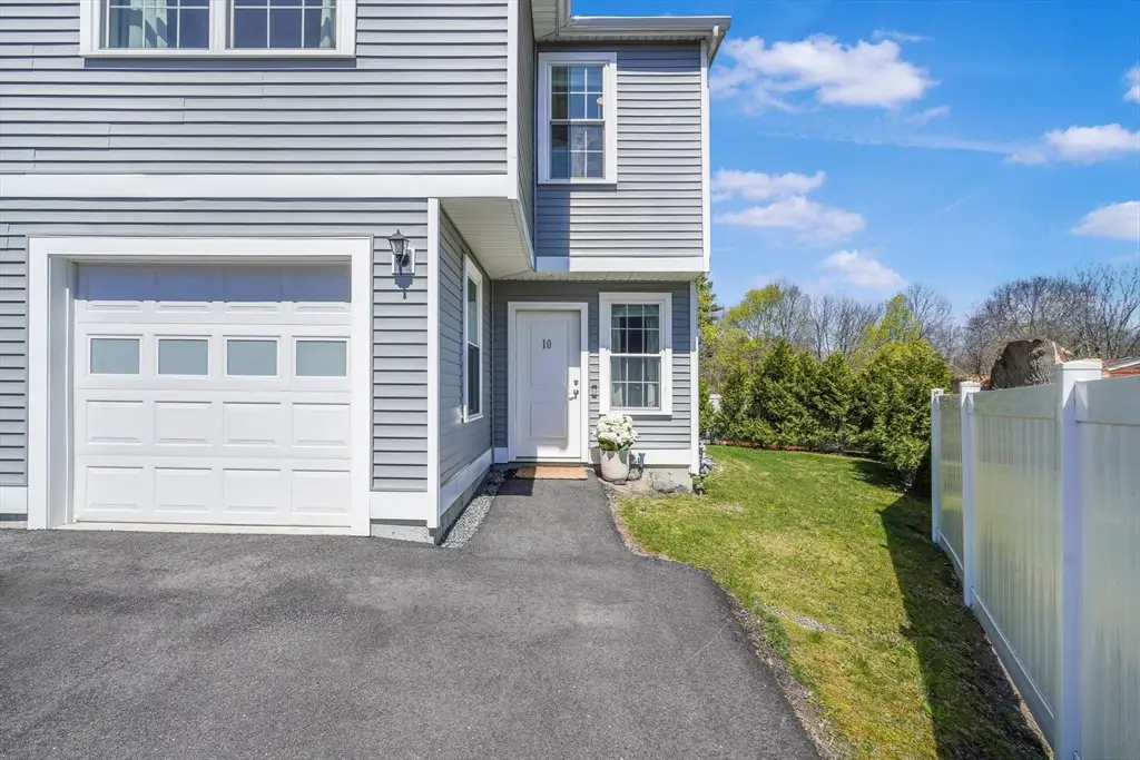 10 Knights Way #10, Swansea, MA 02777 - #1
