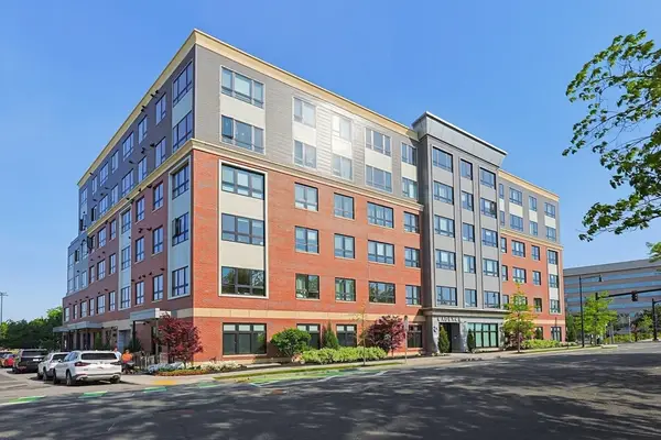 70 Leo Birmingham Parkway #501, Boston, MA 02135