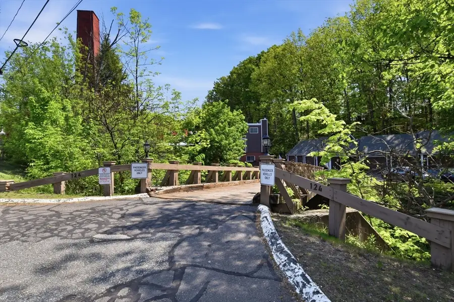 124 College St #2, South Hadley, MA 01075 - #2