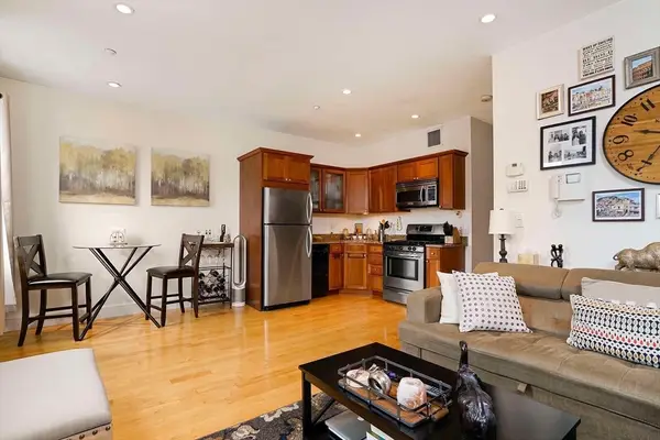 8 Garden Court #7, Boston, MA 02113