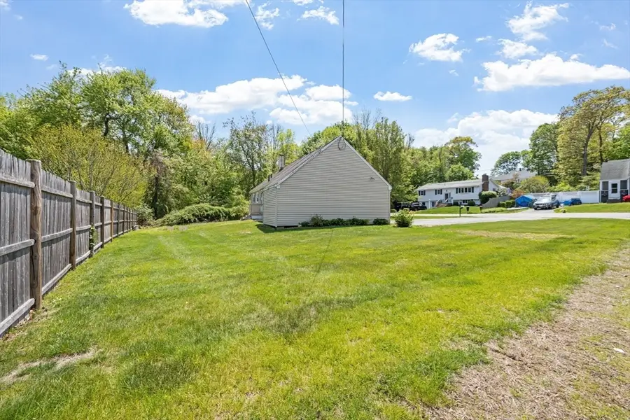142 Bald Eagle Rd, Weymouth, MA 02190 - #3