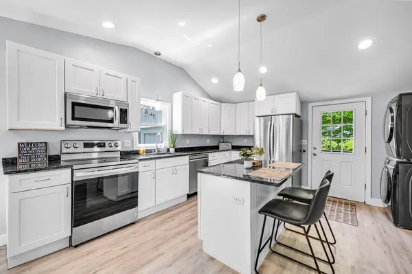 95 Summer Ave, Ludlow, MA 01056