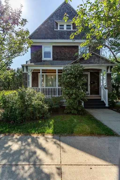 724 High Street, Fall River, MA 02720 - #1