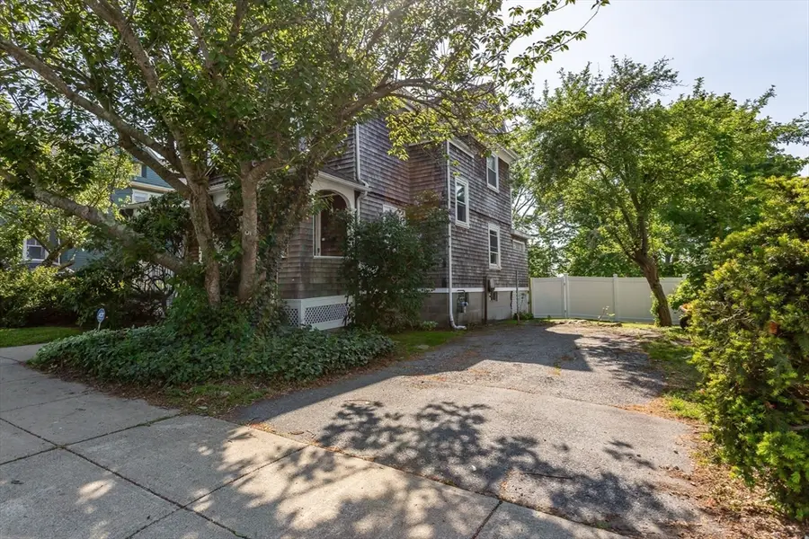 724 High Street, Fall River, MA 02720 - #3