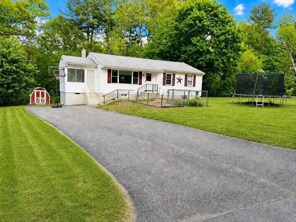 48 Sullivan Dr, Whitinsville, MA 01588 - #1