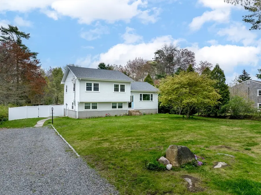 10 Knollwood Dr, Mattapoisett, MA 02739 - #2