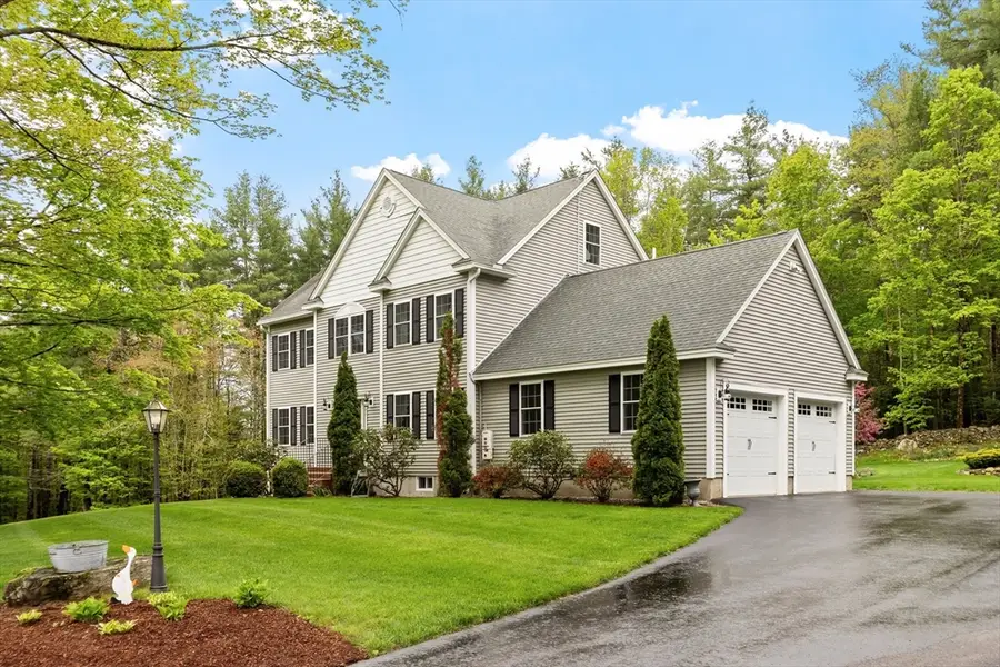 82 Lawrence Street, Pepperell, MA 01463 - #3