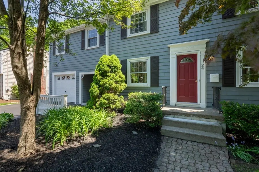 24 School St, Milton, MA 02186 - #2