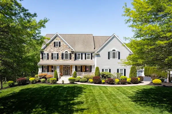 14 Oak Street, Hopkinton, MA 01748
