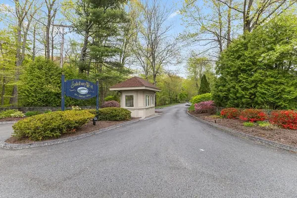 770 Salisbury St #346, Worcester, MA 01609