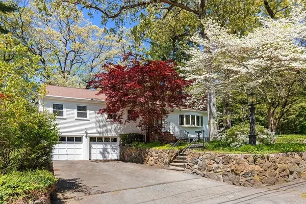 44 Windemere Road, Wellesley, MA 02482