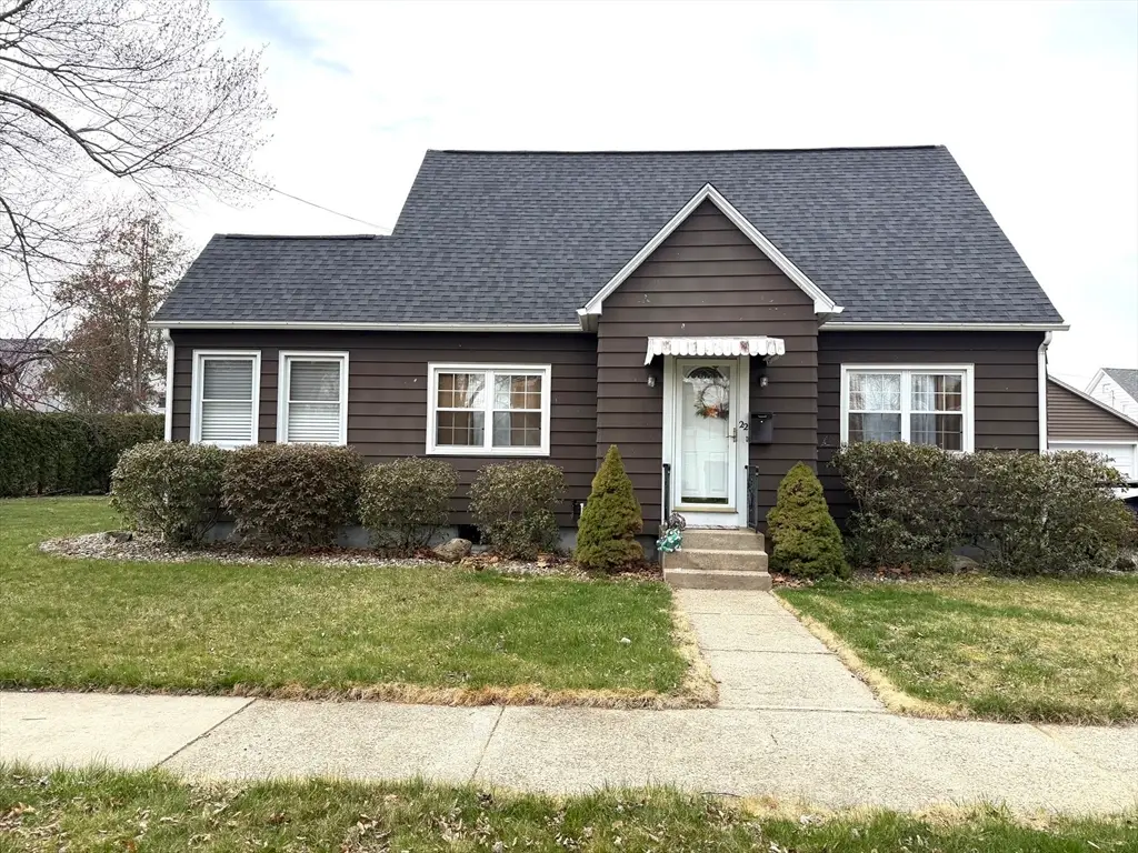 22 Felicia St, Springfield, MA 01104 - #1
