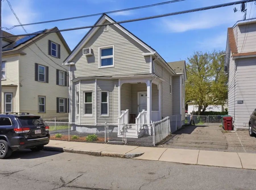 54 Hampshire St, Lowell, MA 01850 - #3