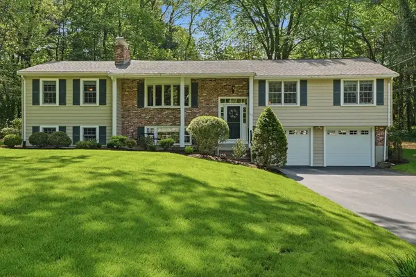 22 Longmeadow Dr, Canton, MA 02021