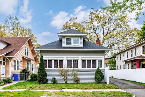 79 Marsden St, Springfield, MA 01109