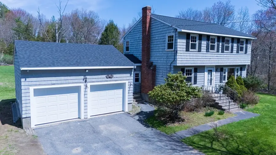 50 Milford St, Medway, MA 02053 - #3