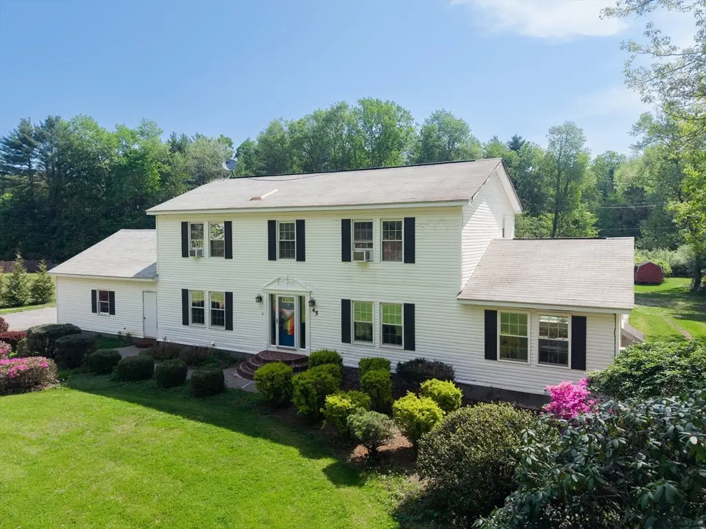 45 River Rd, Sturbridge, MA 01566 - #1