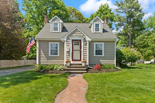 85 Mineral Street, Reading, MA 01867