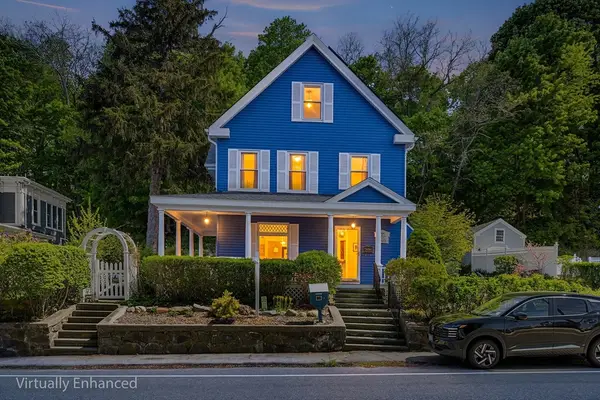 468 Main St, Amesbury, MA 01913
