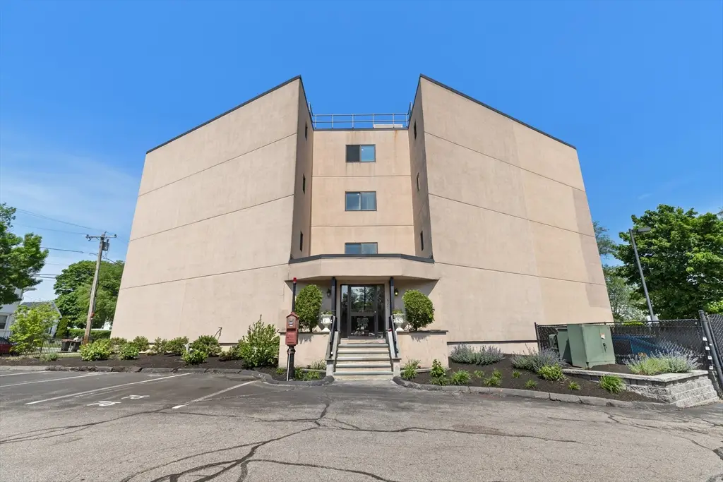 677 Quincy Shore Dr #408, Quincy, MA 02170 - #1