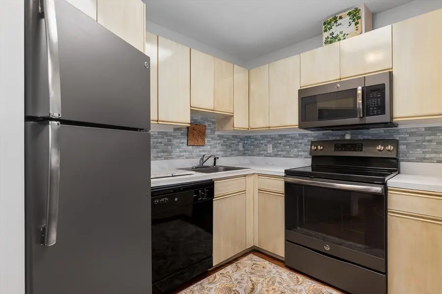 677 Quincy Shore Dr #408, Quincy, MA 02170 - #2