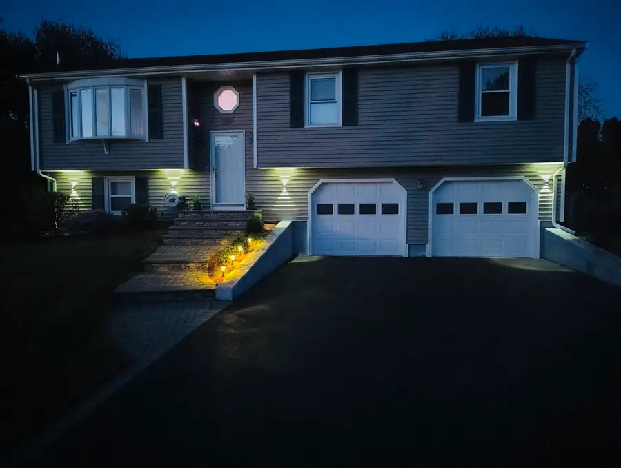 166 Mohawk Dr, Seekonk, MA 02771 - #2
